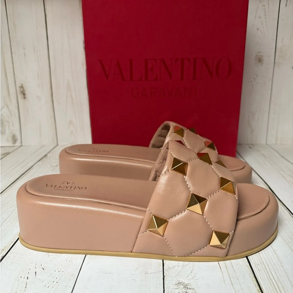 Valentino Garavani Nappa Roman Stud Platform Slide Sandals Sz 40.5 / 10.5 - Picture 3 of 14
